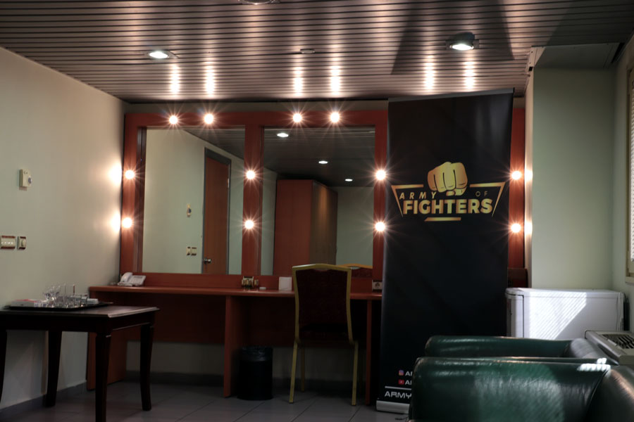 003-army_of_fighters_1