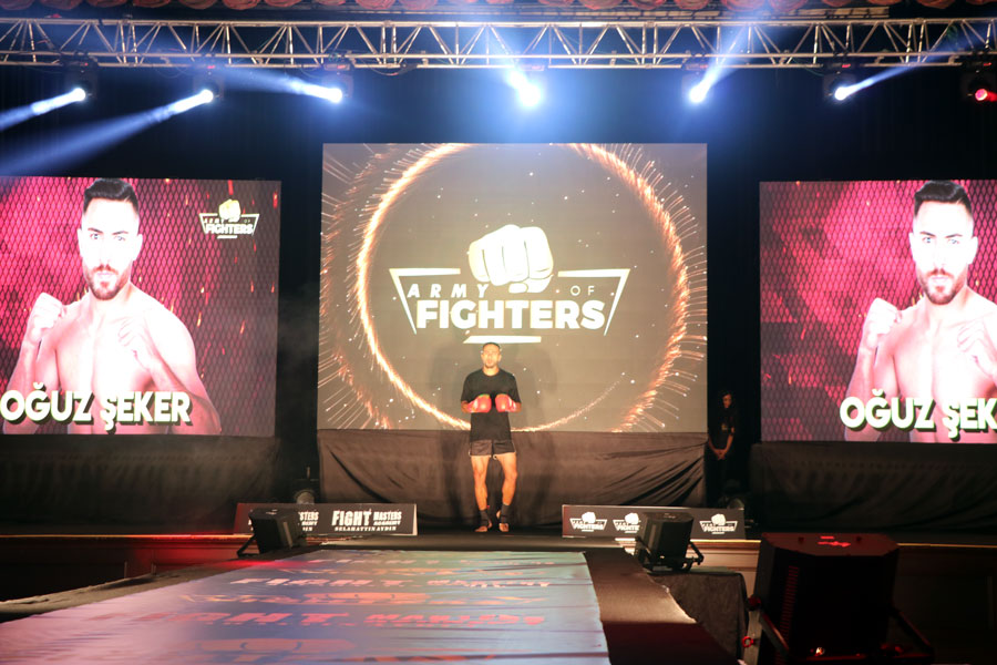 042-army_of_fighters_1