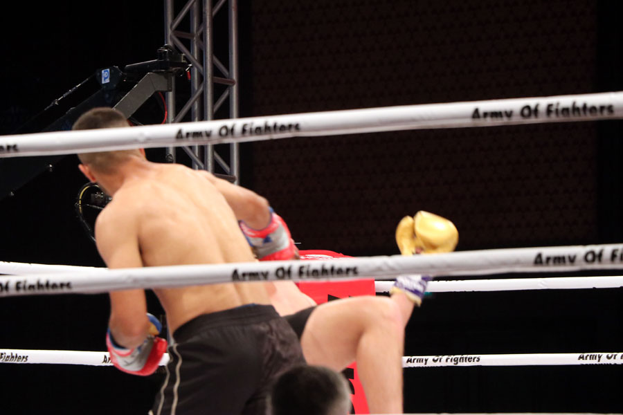 044-army_of_fighters_1
